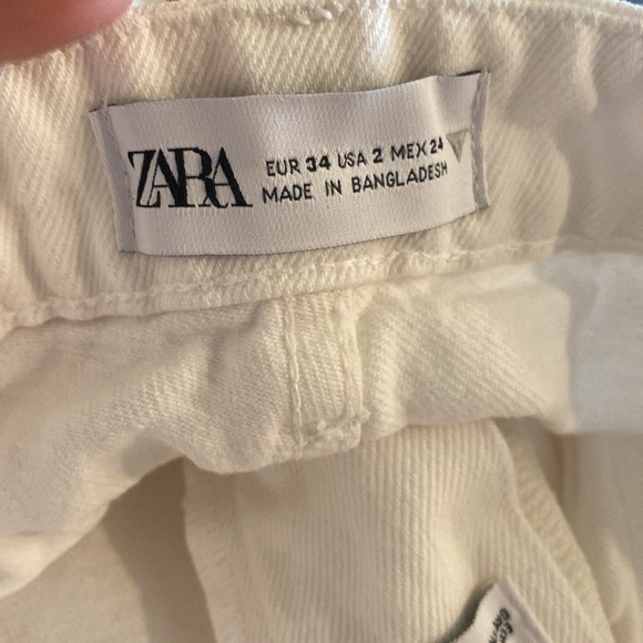 Zara Button Fly Raw Hem White Jeans - Picture 6 of 8